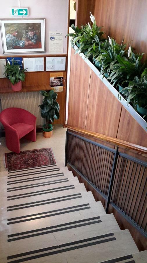 Hotel Sanson วิตโตรีโอ เวเนโต ภายนอก รูปภาพ